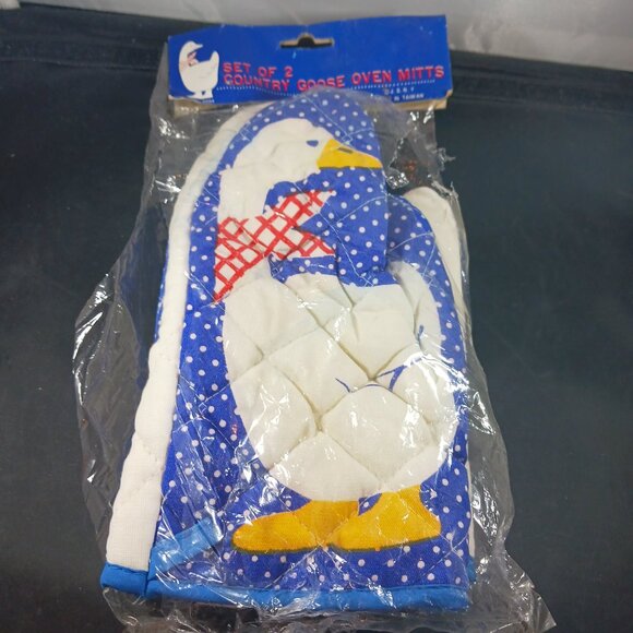 Vintage Oven Mitt Pot Holder Set of Two (2) - Picture 6 of 6